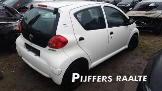 Vrakbiler auto Toyota Aygo Aygo (B10), Hatchback, 2005 / 2014 1.0 12V VVT-i 2009/6