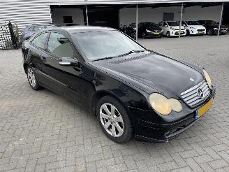 Mercedes C-klasse Sportcoupé 180 K. N.A.P NL AUTO picture 5