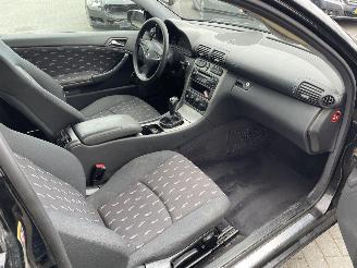 Mercedes C-klasse Sportcoupé 180 K. N.A.P NL AUTO picture 6
