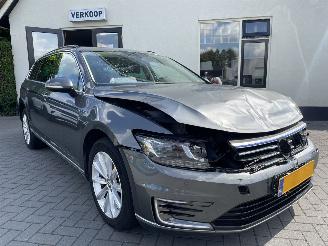 damaged passenger cars Volkswagen Passat Variant 1.4 TSI GTE N.A.P NL AUTO PRACHTIG!!! 2016/7