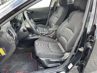 Mazda 3 2.0 TS+ N.A.P NL AUTO PRACHTIG!!! picture 6