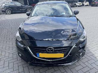 Mazda 3 2.0 TS+ N.A.P NL AUTO PRACHTIG!!! picture 4