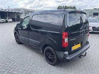 Peugeot Partner 122 1.6 HDI L1 XT Profit + N.A.P NL AUTO picture 3