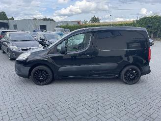 Peugeot Partner 122 1.6 HDI L1 XT Profit + N.A.P NL AUTO picture 4