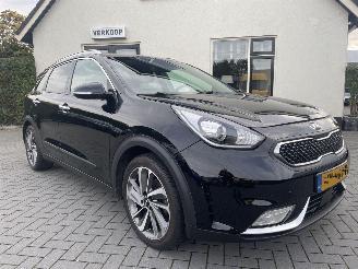 Schadeauto Kia Niro 1.6 GDi Hybrid SportsLine N.A.P NL AUTO PRACHTIG!!! 2017/5
