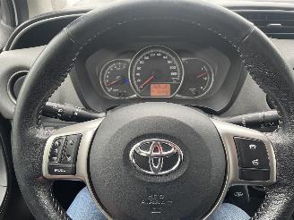 Toyota Yaris 1.0 VVT-i Aspiration N.A.P NL AUTO PRACHTIG!!! picture 12