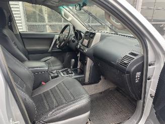 Toyota Landcruiser 3.0 D-4D-F LX High Roof Blind Van N.A.P NL AUTO 12500 EX BTW picture 14
