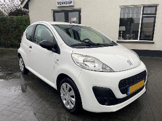 krockskadad bil auto Peugeot 107 1.0 Access Accent AIRCO N.A.P PRACHTIG!!!! 2013/6