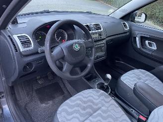 Skoda Fabia Combi 1.4-16V Tour N.A.P NL AUTO PRACHTIG!!! picture 6