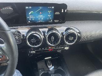 Mercedes A-klasse A-klasse 180D  AUTOMAAT N.A.P NL AUTO PRACHTIG!!! picture 10