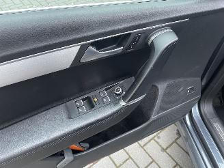 Volkswagen Passat Variant 1.4 TSI Highline Executive Edition BlueMotion N.A.P PRACHTIG!!! picture 19