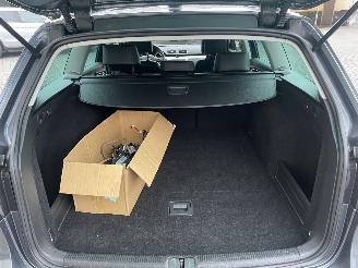 Volkswagen Passat Variant 1.4 TSI Highline Executive Edition BlueMotion N.A.P PRACHTIG!!! picture 21