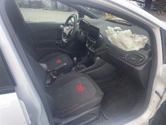 Ford Fiesta 1.0 EcoBoost Hybrid ST-LINE PRACHTIG!!! picture 9