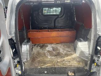 Ford Transit Courier Van 1.5 TDCI Limited Duratorq S&S picture 16