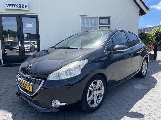 skadebil auto Peugeot 208 1.4 VTi Allure N.A.P NL AUTO 2012/7