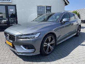 Schadeauto Volvo V-60 2.0 T6 Twin Engine AWD Inscription N.A.P NL AUTO PRACHTIG!!!! 2020/2