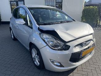 Unfallwagen Hyundai Ix20 1.6i i-Vision AUTOMAAT N.A.P NL AUTO PRACHTIG!!! 2011/2