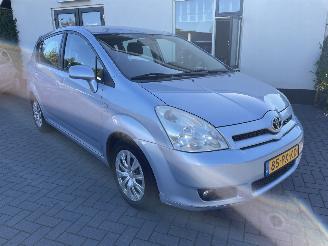 Auto incidentate Toyota Corolla-verso 1.8 VVT-i Sol n.a.p nl auto 2005/1