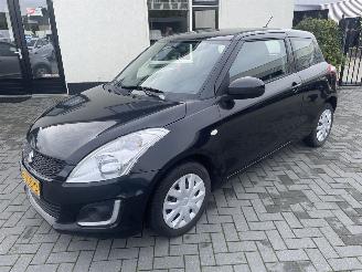 Vaurioauto  passenger cars Suzuki Swift 1.2 Comfort EASSS prachtig!!! 2015/8