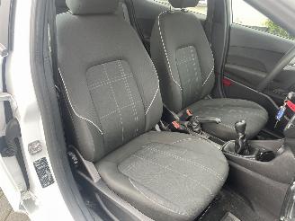 Ford Fiesta 1.1 Trend N.A.P NL AUTO PRACHTIG!!! picture 7