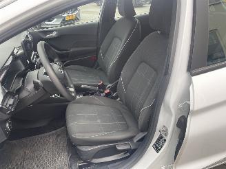 Ford Fiesta 1.1 Trend N.A.P NL AUTO PRACHTIG!!! picture 6