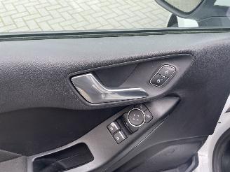 Ford Fiesta 1.1 Trend N.A.P NL AUTO PRACHTIG!!! picture 12