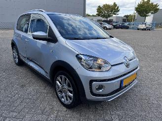 Volkswagen Up! 1.0 CROSS UP! picture 4