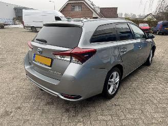 Toyota Auris 1.8 AUTOMAAT HYBRID picture 6