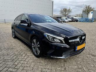 Mercedes Cla-klasse 180 AMBITION  SHOOTING BRAKE picture 4