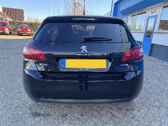Peugeot 308 1.2 PURE TECH  ALLURE picture 7