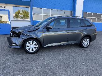 uszkodzony samochody osobowe Skoda Fabia 1.0 TSI  AMBITION 2020/12