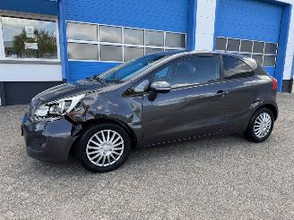 Damaged car Kia Rio 1.2 CVVT  SUPER PACK 2012/5