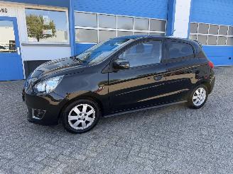 Schadeauto Mitsubishi Space-star 1.0  INTENSE 2015/2