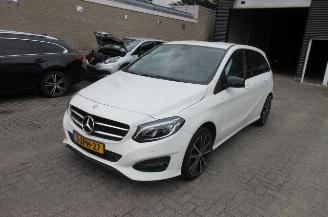 Mercedes B-klasse 180 AMBITION picture 4