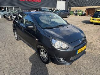 Auto incidentate Mitsubishi Space-star 1.0 5-drs airco Inform 2013/3