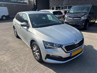 damaged passenger cars Skoda Scala 1.0 TSI Ambition 5-drs 2022/4