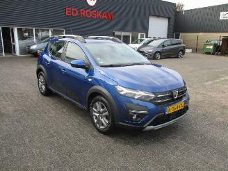 Schadeauto Dacia Sandero 1.0 TCE 100 BI-FUEL STEPWAY 2021/10