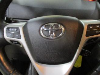 Toyota Verso 2.0 D-4D BUSINESS picture 10