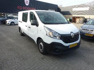 Damaged car Renault Trafic 1.6 DCI T29L2H1 2017/9