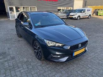 skadebil auto Seat Leon 1.5 eTSI FR Intense DSG 150pk 2022/1