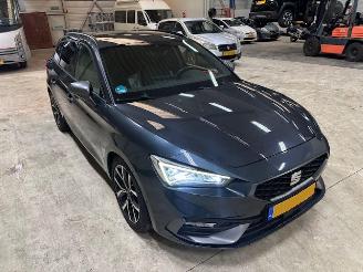 Unfallwagen Seat Leon 1.5 eTSI FR Intense DSG 150pk 2022/1