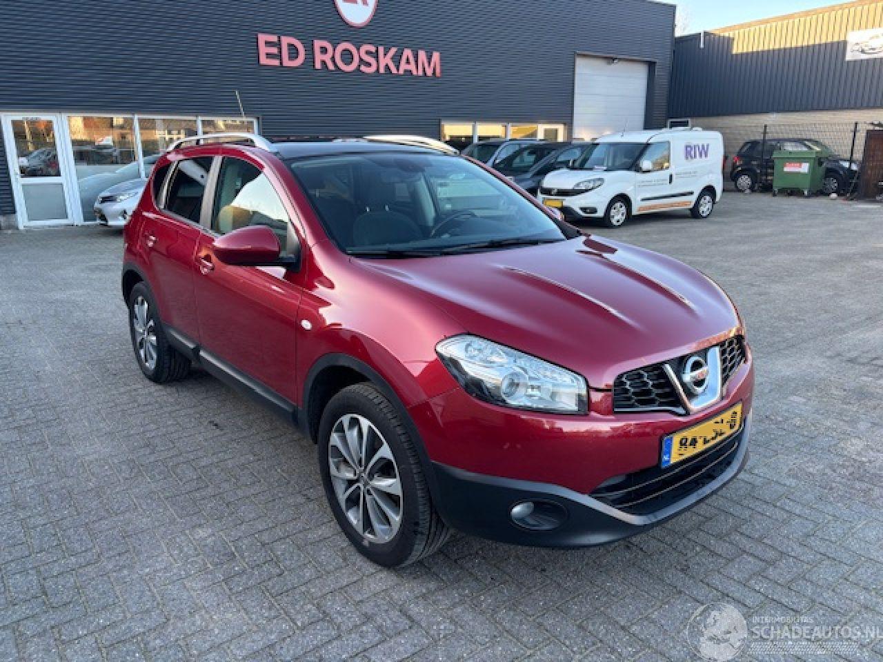 Nissan Qashqai 1.6 Connect Edition Pano