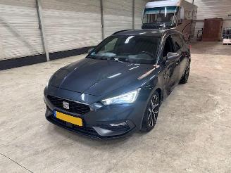 Seat Leon 1.5 eTSI FR Intense DSG picture 7