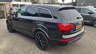 Damaged car Audi Q7 3.0 TDI Quattro Pro Line 5+2  S-Line 2011/4