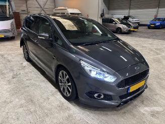 Voiture accidenté Ford S-Max 1.5 ST-Line 7-pers 160pk 2018/5