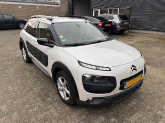 krockskadad bil auto Citroën C4 cactus 1.6 HDI Limited Plus Pano 2015/12