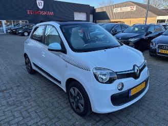 Vaurioauto  passenger cars Renault Twingo 0.9 Sce Collection Cabrio  NAP 2016/3