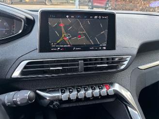 Peugeot 5008 1.2 Puretech Premium 7-pers picture 16
