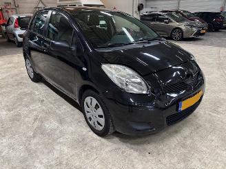 skadebil auto Toyota Yaris 1.3 Comfort 5-drs Airco 2009/10