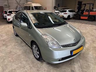 Vaurioauto  passenger cars Toyota Prius 1.5 VVT-I Tech Edition 2007/2
